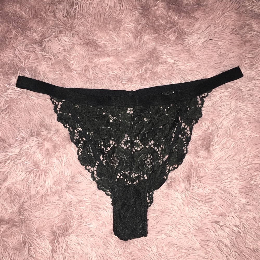 Victoria’s Secret Very Sexy Cheekini